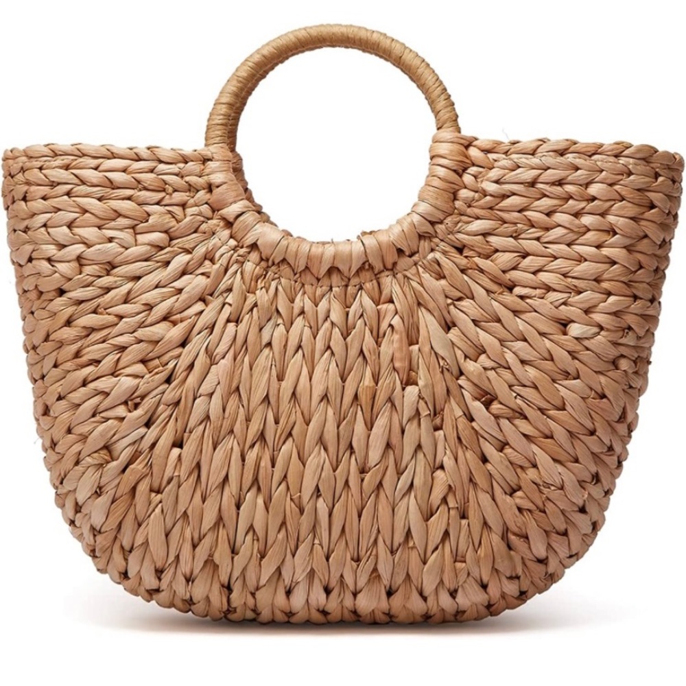 Straw handbag